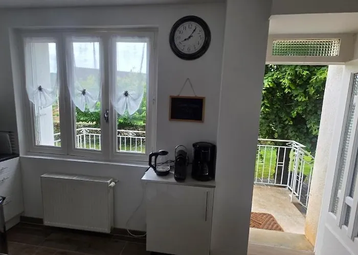 Aux Portes De L'aubrac Apartman Saint-Côme-dʼOlt