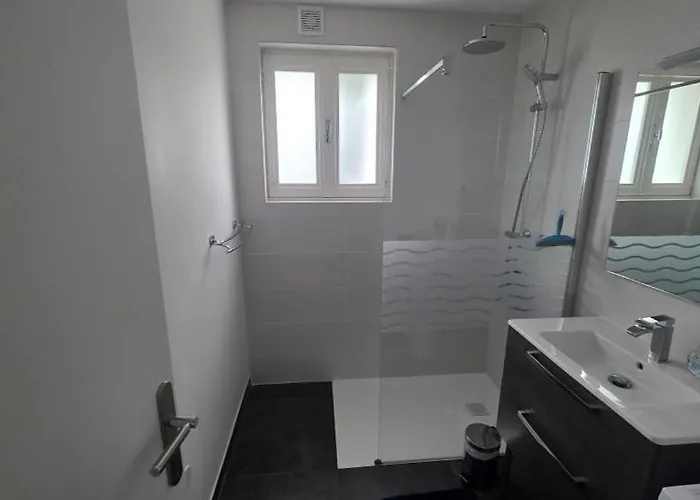 Aux Portes De L'aubrac *